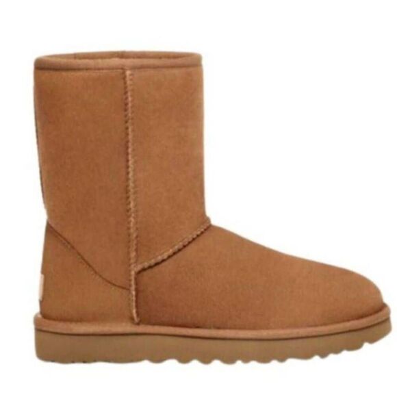 UGG Classic Short "Chestnut" Winter Boots Size 8 - Picture 1 of 8
